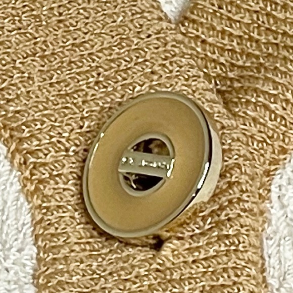 new St John Collection ꧁ Gold Hardware Button Knit Cardigan ꧂ Ivory Textured ꧂ - Picture 6 of 16